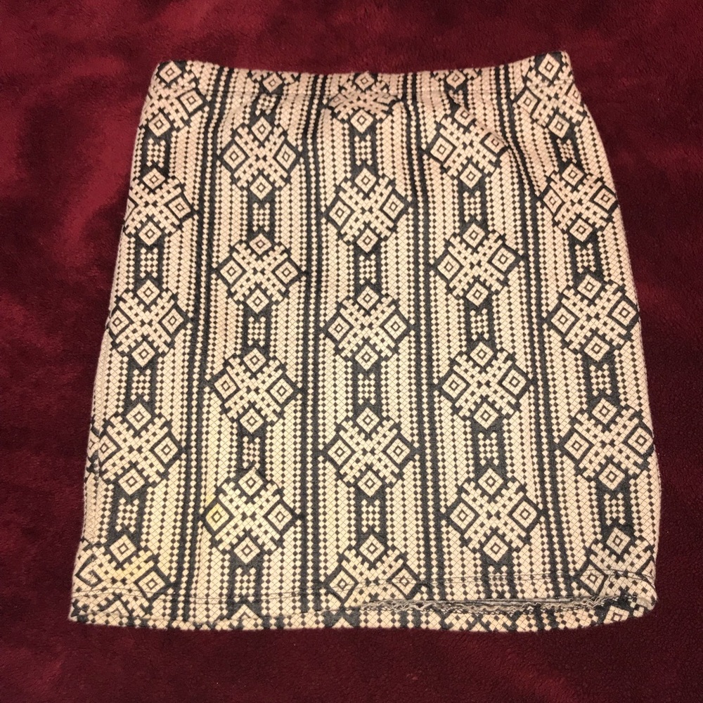 Forever 21 Geometric Art Deco Mini skirt